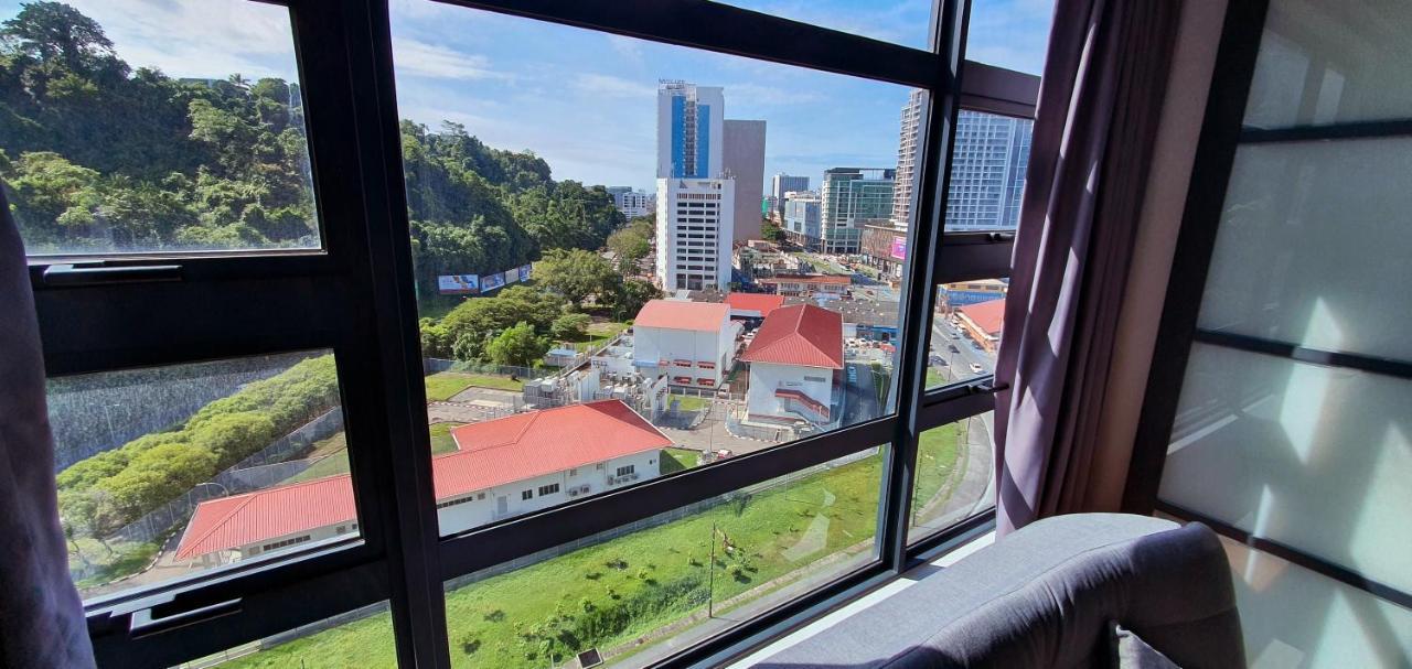 Jesselton Quay By Bunga Raya Homes Kota Kinabalu Kültér fotó